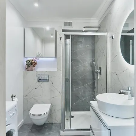 Zdrojowa West, Plaza, Promenada, Parking W Cenie